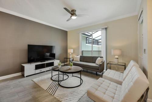 Magic Lily - Storey Lake By Shine Villas #834