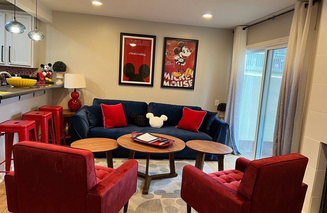 Magicway Villas + Mick's ClockHouse + CLOSEST WALK TO DISNEY + 3 POOLS & SPA