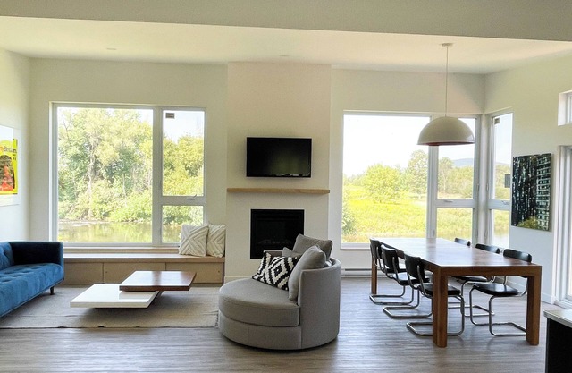 Magnificent completely refurbished house in Bromont