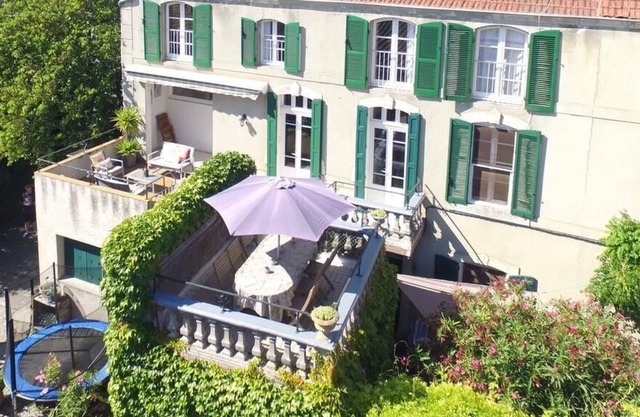 Magnificent mansion in the heart of the city of Bram