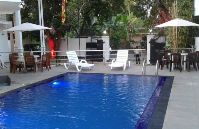 Mahakumara White House Hotel