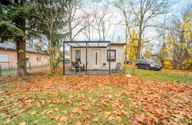 Mahlow Garden Retreat