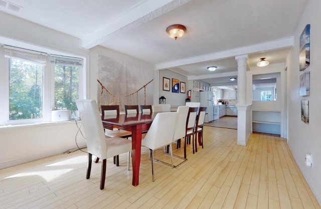 Main Beach River Retreat - Wasaga Beach 1 - Main Strip - 95 Mosley St