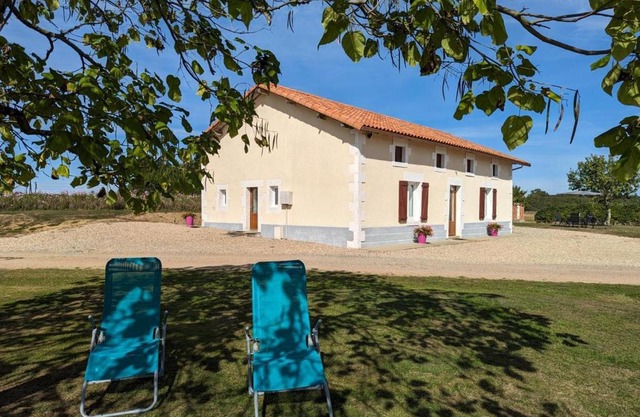 Maison au calme avec grand jardin et tout confort en Charente Limousine - FR-1-653-133