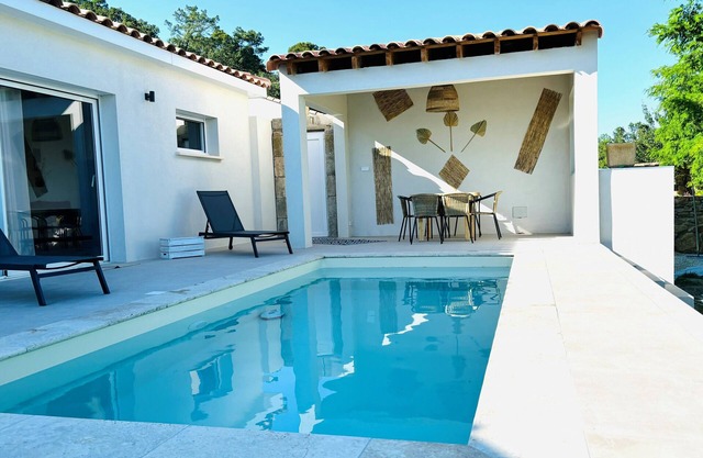 Maison au Calme Avec Piscine