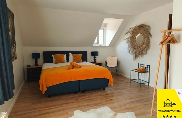 Maison de Marcel - Big family house with 4 free parking spaces near city center