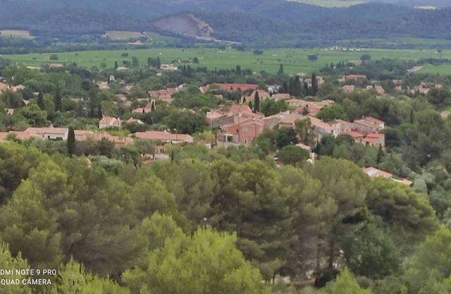Maison de Village Dans un Hameau Typiquement Provencal au Centre var
