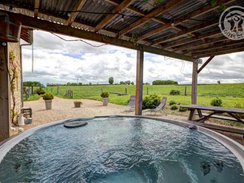 Maison en pierres et bois avec spa et sauna en pleine nature - FR-1-496-7