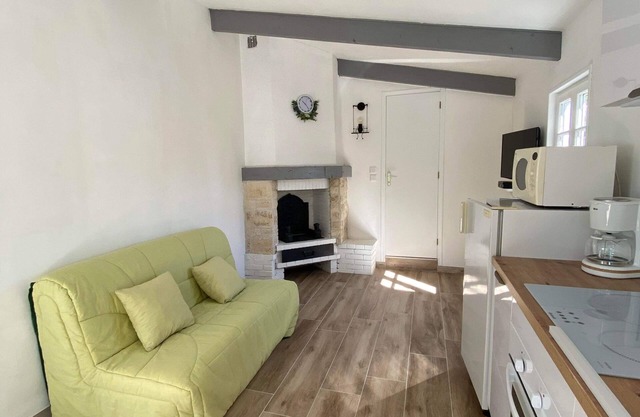 Maison Face au Bord du lac de Charmes