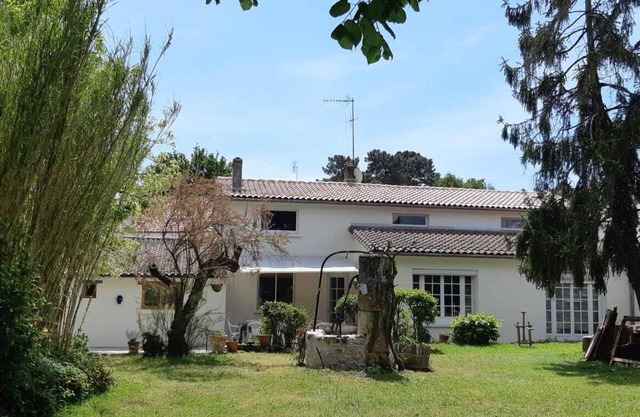 Maison Familiale et son Jardin, Entre mer et Marais