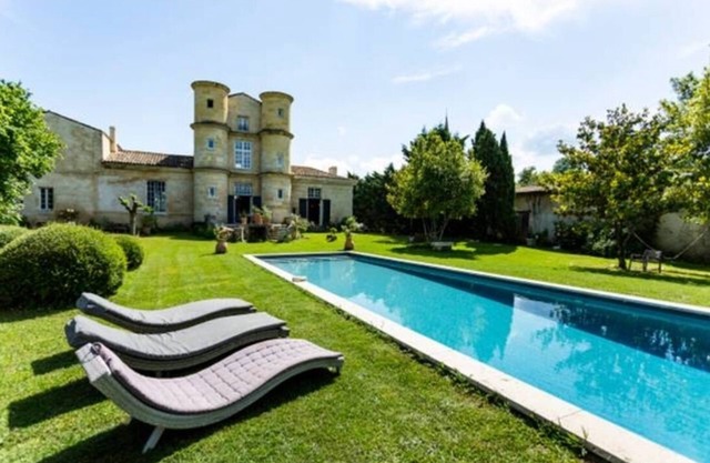 "Maison Forte"/renovated former parsonage of the 17th century