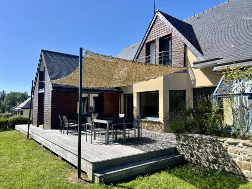 Maison lumineuse La Forêt-Fouesnant proche plage, golf, avec salle de détente et 5 chambres - FR-1-481-158