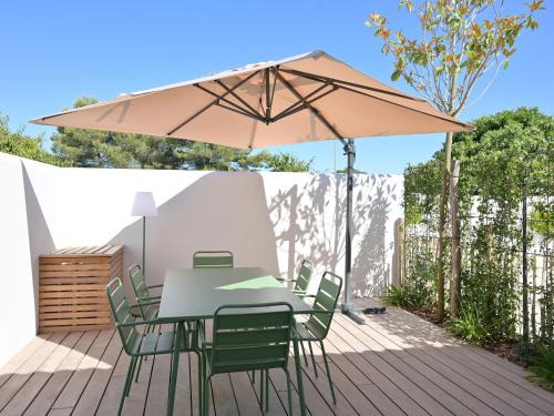 Maison plain pied avec parking et climatisation à Saint-Vivien - FR-1-706-35