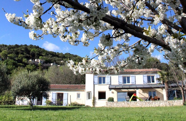 Maison Provençale - Superbe Vue - Piscine - Calme