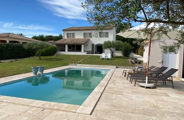 Maison Roquebeauresse - Piscine privée