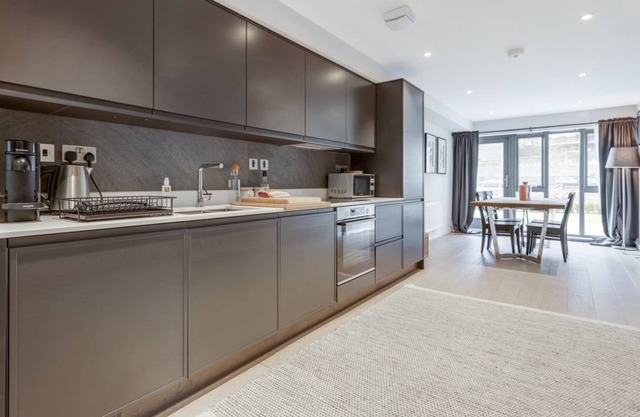 Maisonette 3 bed Apartment - Ironworks