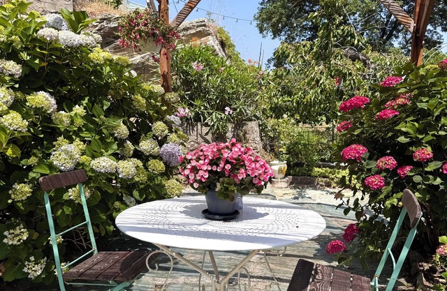Maisonette with garden and breathtaking views of Saint Michel church!