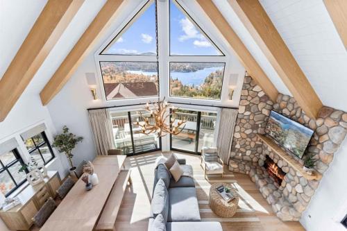 Majestic Lakeview Lodge