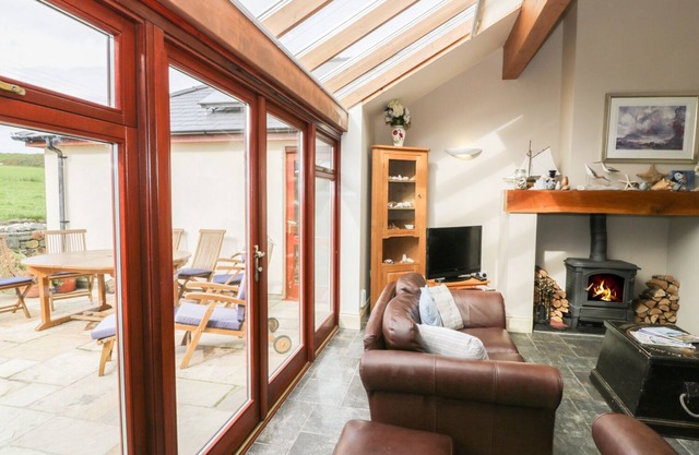 Manaros Cottage