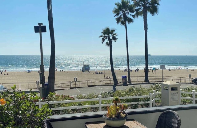 Manhattan Beach Beachfront Charming On The Strand