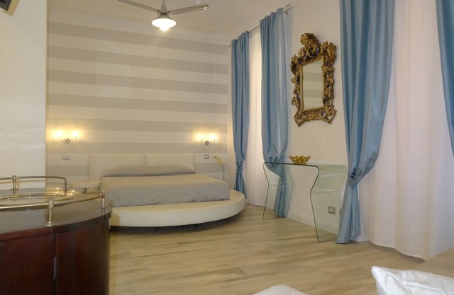 Margot Suite - Regina Margherita - Rent Rooms