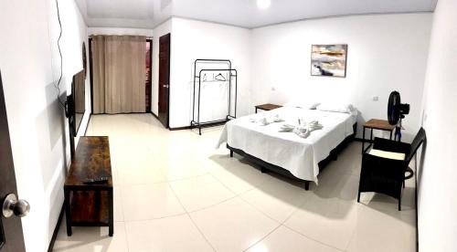 Marianas Apartments 5MIN SJO AIRPORT