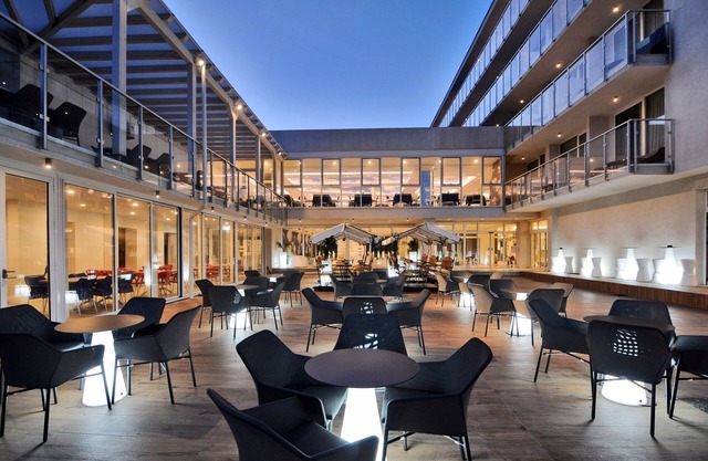 Marina Palace Hotel