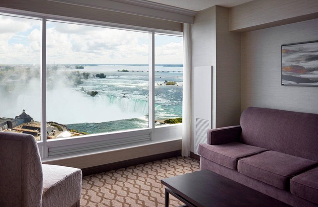 Marriott Niagara Falls Fallsview Hotel & Spa