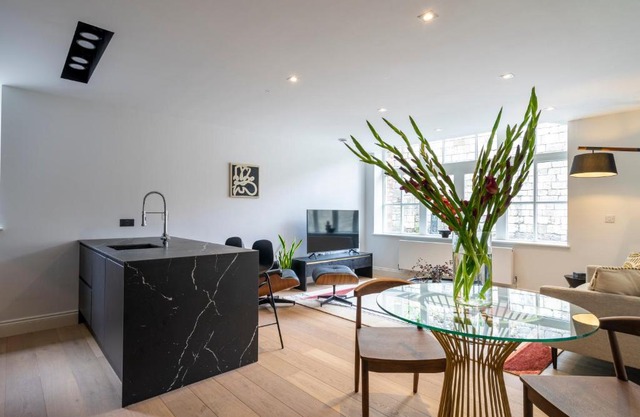 Marygate - Gallery Apartment