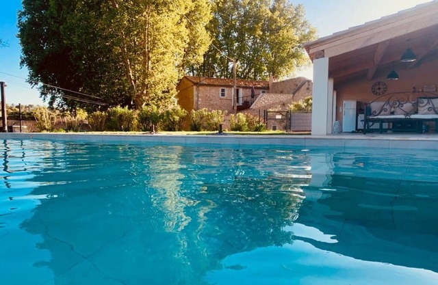 Mas Saint Roman in the Alpilles La Berrugueto
