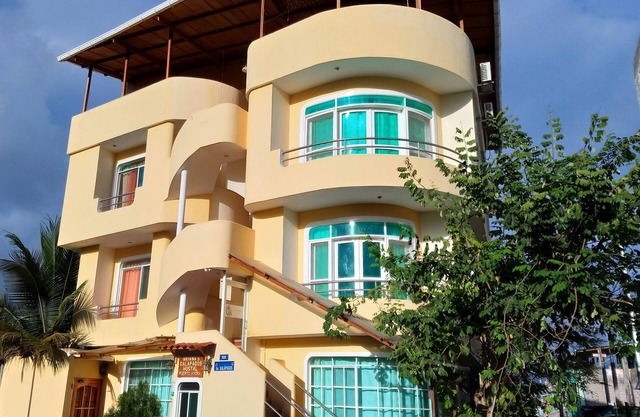 Matrimonial BED & TWO Twin Beds OR Four Twin Beds Room With Private Bathroom
