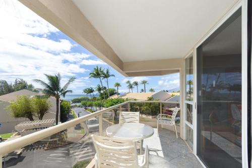 Maui Banyan G201 - Ocean view, steps to beach