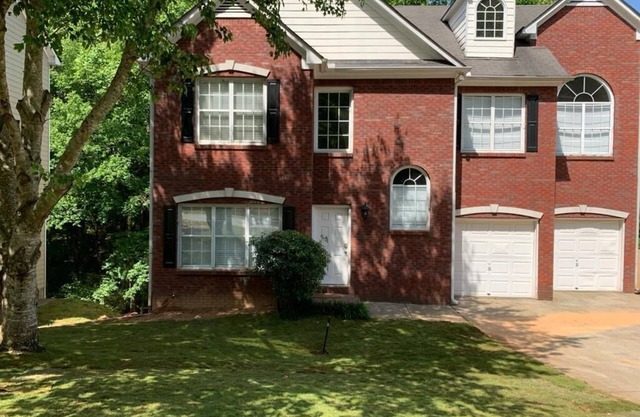 McGuire - Spacious 4-Bedroom House in Kennesaw