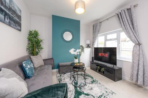 Medway, Rochester Stays Living - Contractors, Family, Free Parking, Garden, Sleeps up to 6 guests