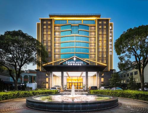 Mehood Lestie International Hotel Nancun Wanbo Metro Station Branch - Free Shuttle Bus to Canton Fair Complex During Canton Fair Period & Free breakfast & Free afternoon tea & Free midnight snack & Free VPN Internet Access