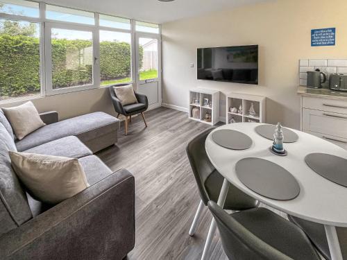Melody's Beach Lodge