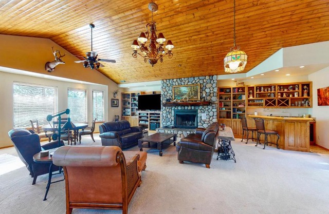 Melvin Lakeview