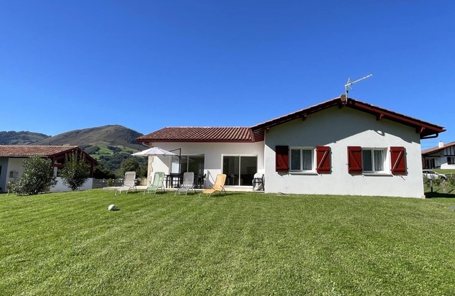 MENTA - IROULEGUY - Gîte