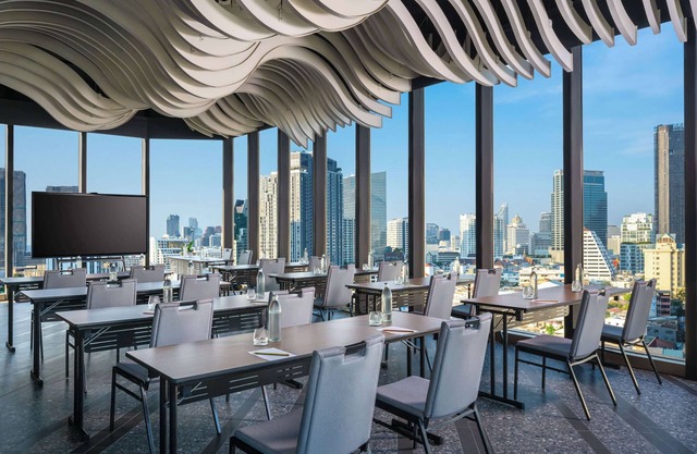 Mercure Bangkok Surawong