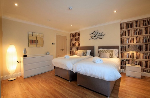 Meridian Place - yourapartment