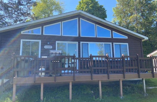Merland Park Cottages and Motel