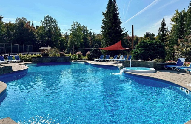 Merle Bleu :Spa & lake access