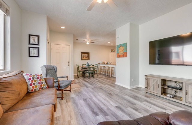 Mesquite Vacation Rental Condo w/Community Pool!