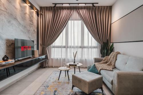 Meta Residence by Xuites at Farm in the City - Near Equine Park - Seri Kembangan - 6-8pax - Free Netflix - 10mins to MAEPS & IOI City Mall
