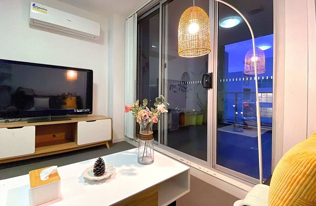 Metawise 2BR Apartment in Heart of Hurlstone Park