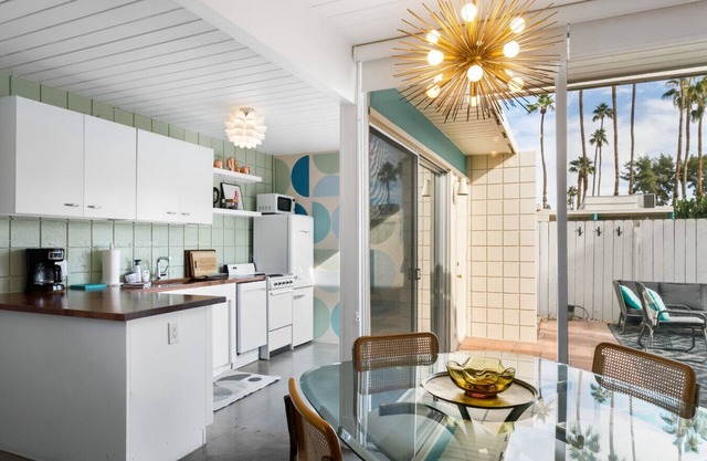 Mid-Century 1BR Bungalow At Famed Ocotillo Lodge
