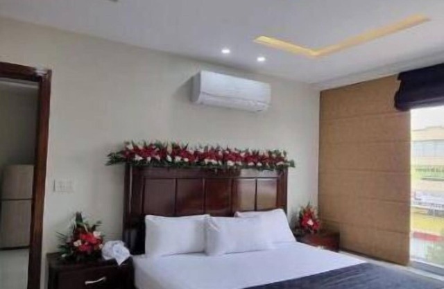 MIDWAY HOTEL & RESIDENCY - 1BR Deluxe Apartment Unit C