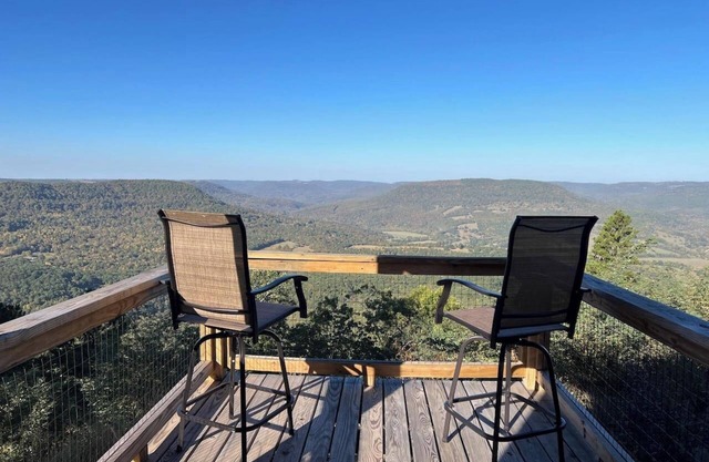 Million Dollar Views! Jacuzzi Room Best Location