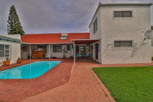 Milnerton Oak Lodge