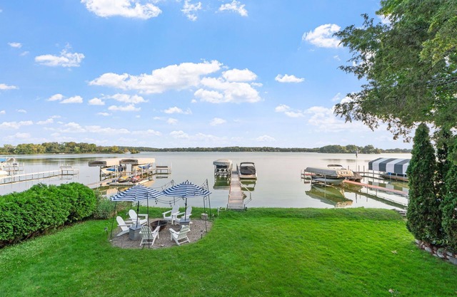 MINNeSTAY* Blue Horizon | Luxury |